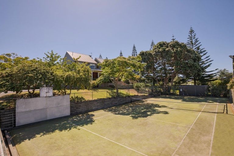 Photo of property in 7 Wharemauku Road, Raumati Beach, Paraparaumu, 5032