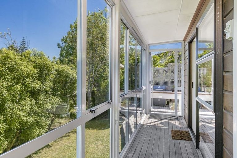 Photo of property in 1/72 Gloria Avenue, Te Atatu Peninsula, Auckland, 0610