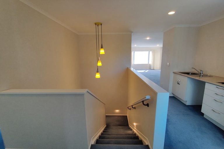 Photo of property in 8 Hattaway Avenue, Bucklands Beach, Auckland, 2012