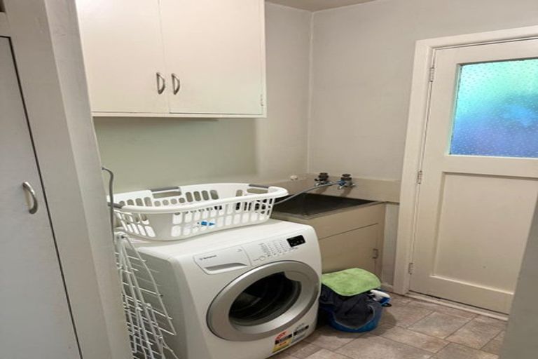 Photo of property in 2/28 Rosedale Place, Avonhead, Christchurch, 8042