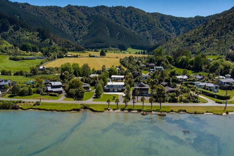 Photo of property in 5a Lady Cobham Grove, Anakiwa, Linkwater, 7281