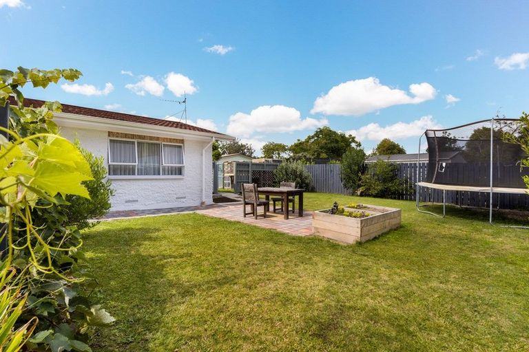 Photo of property in 40 Browning Street, Leamington, Cambridge, 3432