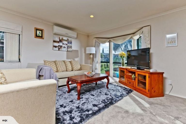 Photo of property in 26 Adelphi Place, Albany, Auckland, 0632