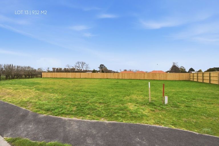 Photo of property in 69 Crofton Road, Harewood, Christchurch, 8051