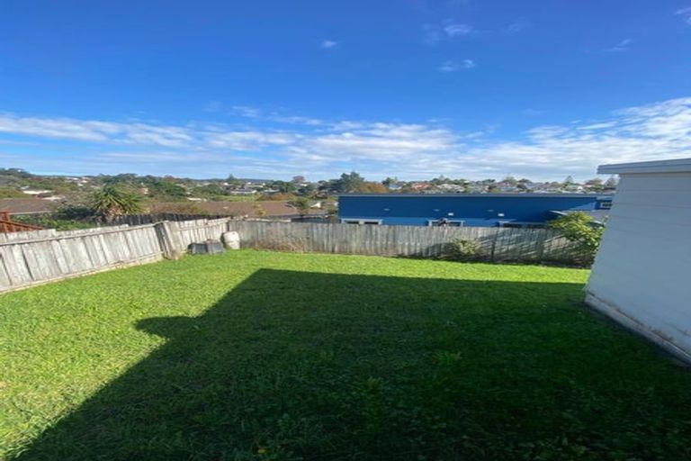 Photo of property in 77a Rosier Road, Glen Eden, Auckland, 0602