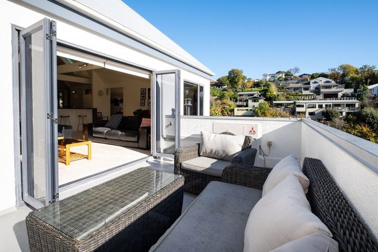 Photo of property in 13 Amner Place, Bluff Hill, Napier, 4110