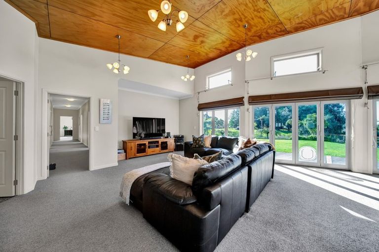 Photo of property in 483 Corbett Road, Lepperton, New Plymouth, 4373