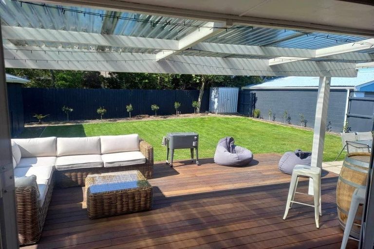 Photo of property in 8 Ambleside Drive, Burnside, Christchurch, 8053