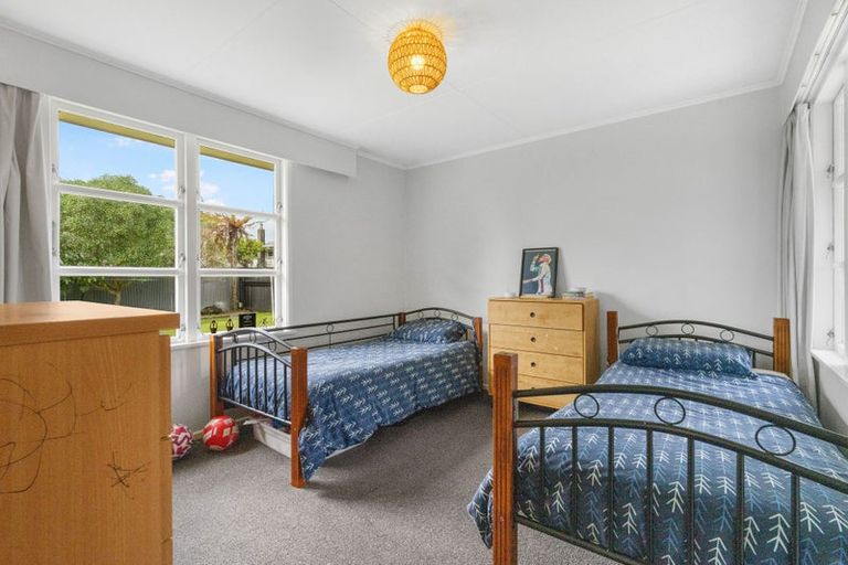 Photo of property in 12 Tawa Street, Levin, 5510
