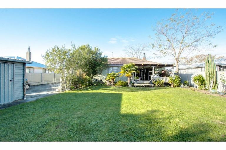 Photo of property in 3 Peterhead Place, Flaxmere, Hastings, 4120