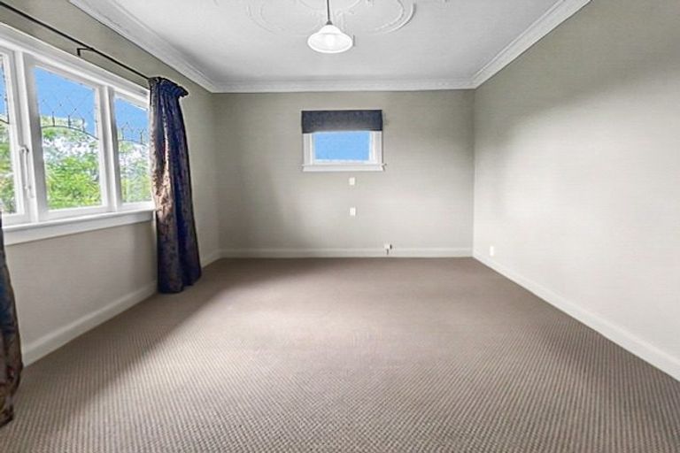 Photo of property in 67 East Street, Feilding, 4702