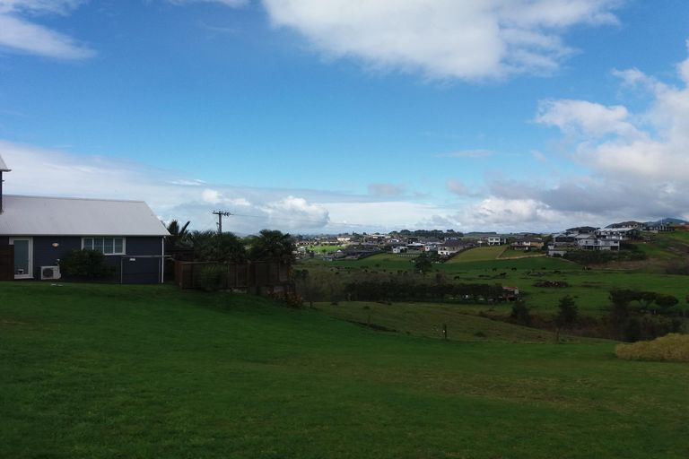 Photo of property in 39 Mayor View Terrace, Waihi Beach, 3611