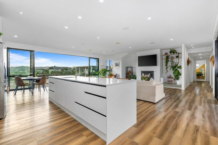 Photo of property in 32 Awatiro Drive, Kaukapakapa, 0871