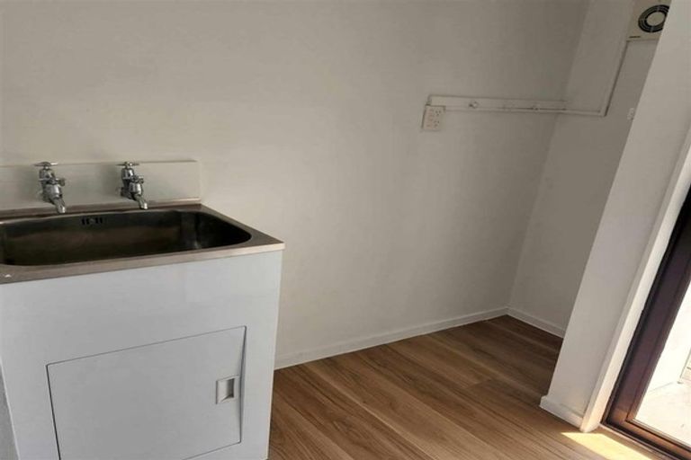 Photo of property in 13 College Place, Poike, Tauranga, 3112