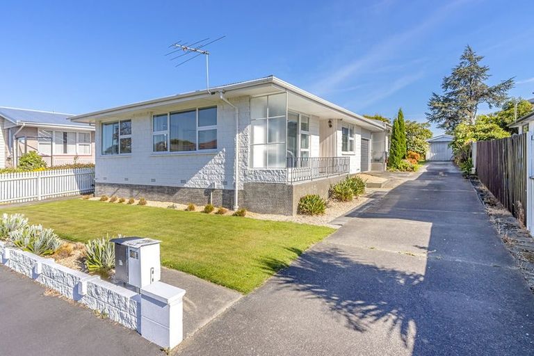 Photo of property in 87a Roberta Drive, Somerfield, Christchurch, 8024