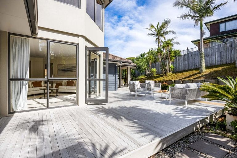 Photo of property in 22 Ballymore Drive, Pinehill, Auckland, 0632