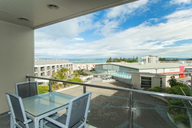 Photo of property in Marina View Apartments, 302/4 Reads Quay, Gisborne, 4010
