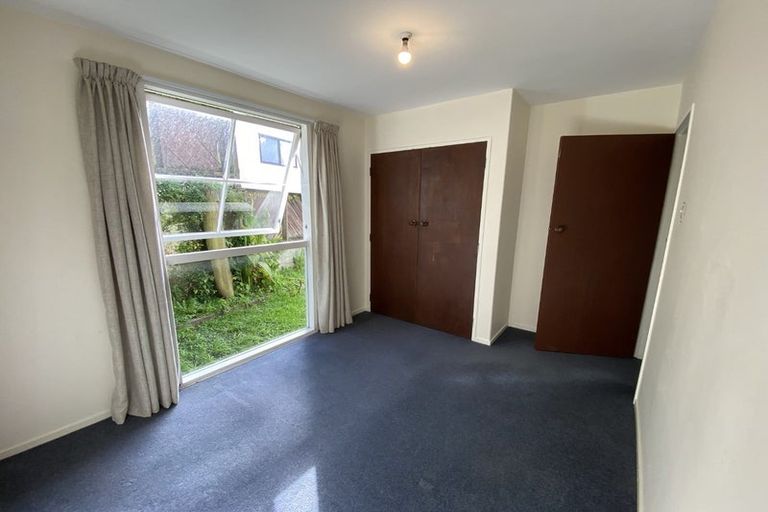 Photo of property in 3 Eastview Grove, Normandale, Lower Hutt, 5010