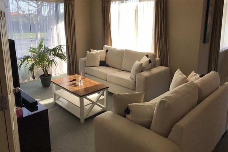 Photo of property in 58 Accent Drive, Flat Bush, Auckland, 2016