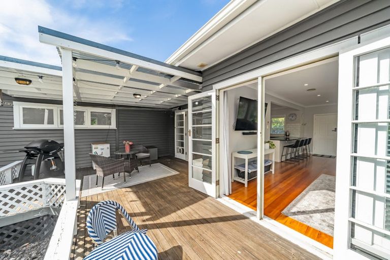 Photo of property in 25 Field Street, Silverstream, Upper Hutt, 5019