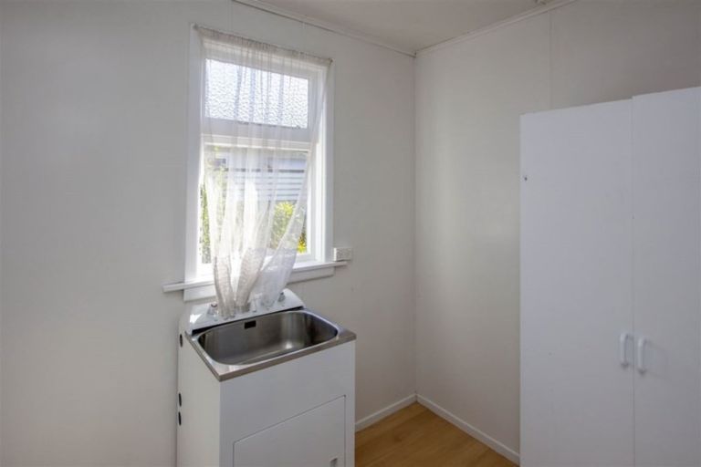 Photo of property in 64 Smith Street, Woolston, Christchurch, 8062