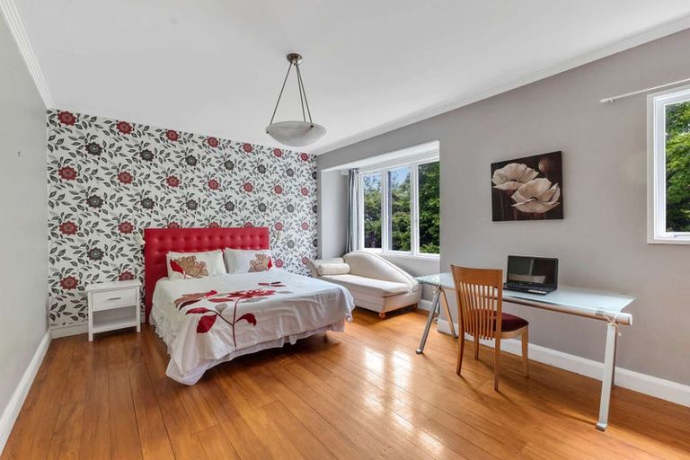 Photo of property in 47 Cameron Street, New Plymouth, 4310