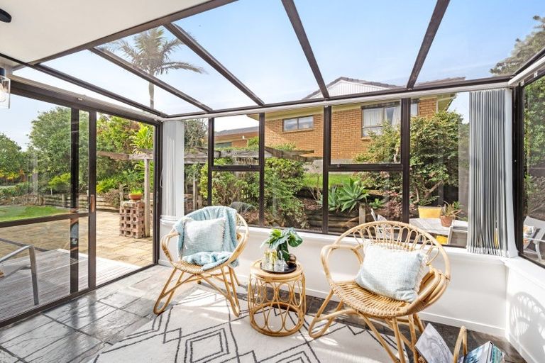 Photo of property in 2/29 Rapallo Place, Farm Cove, Auckland, 2012