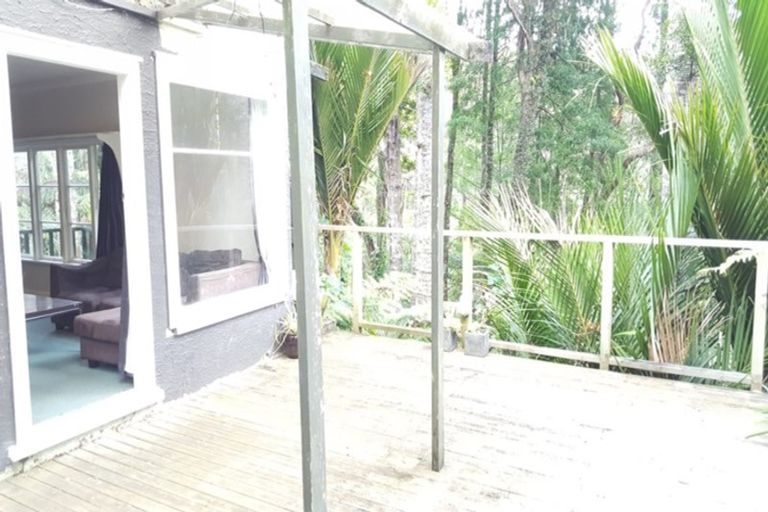 Photo of property in 231 Konini Road, Titirangi, Auckland, 0604