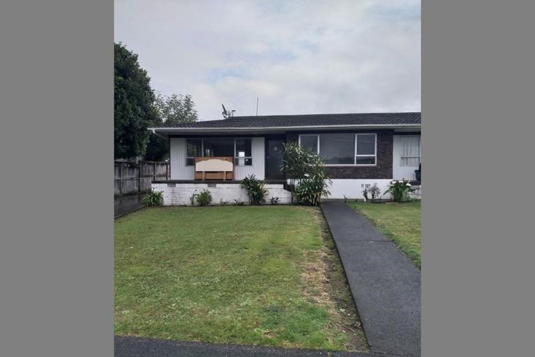 Photo of property in 466 Swanson Road, Ranui, Auckland, 0612