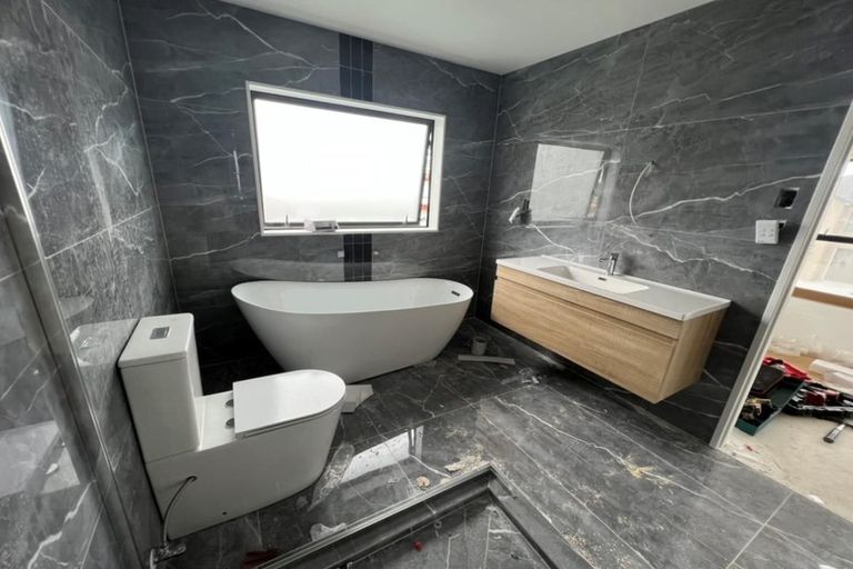 Photo of property in 16 Lumber Rise, Swanson, Auckland, 0614