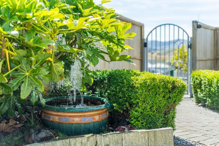 Photo of property in 14 Bodmin Terrace, Camborne, Porirua, 5026