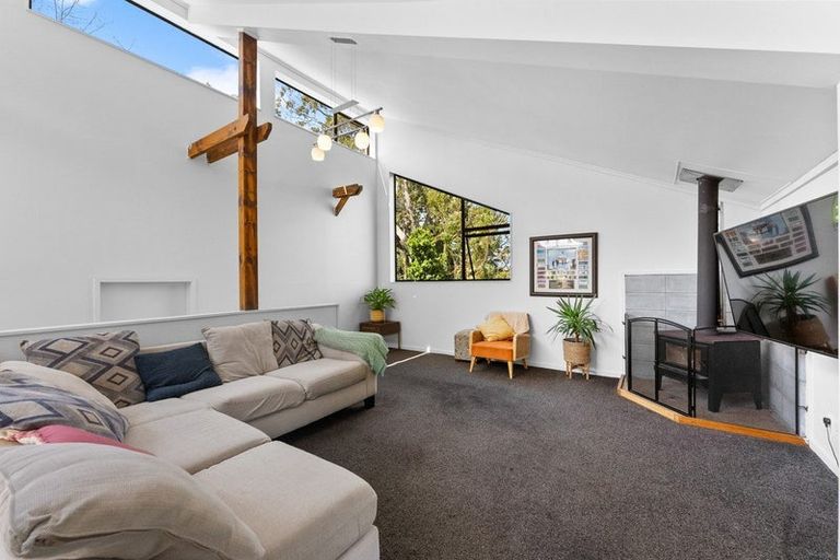 Photo of property in 18b Mayfair Place, Westown, New Plymouth, 4310