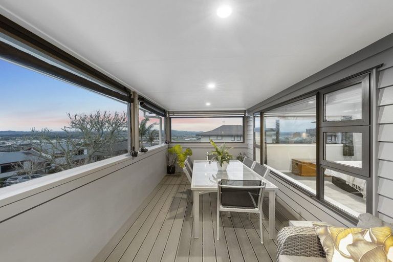 Photo of property in 68 Anzac Road, Pukekohe, 2120