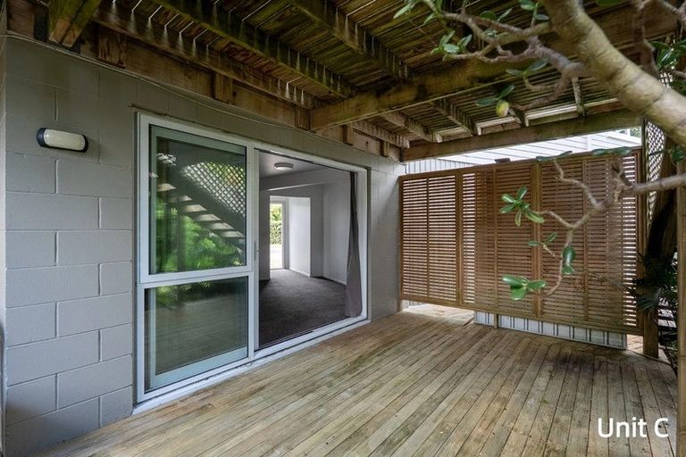 Photo of property in 22a Tramway Road, Beach Haven, Auckland, 0626