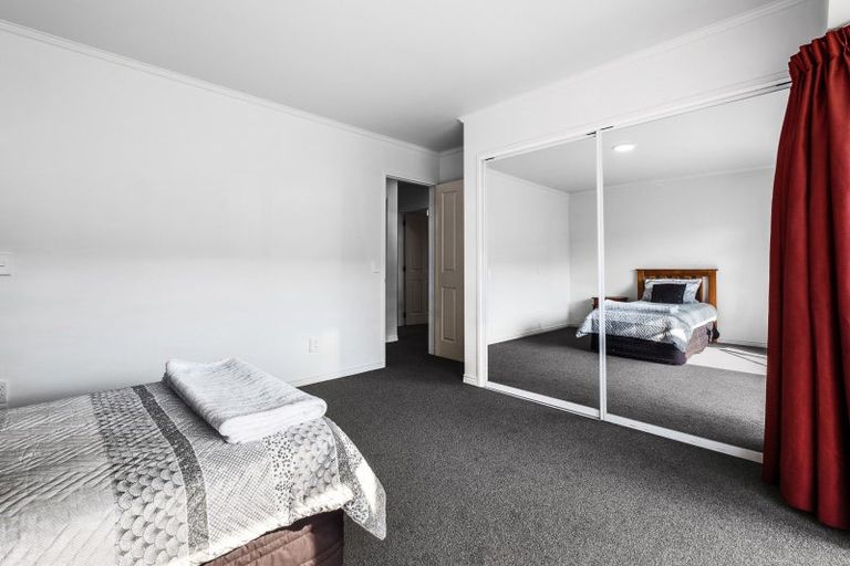 Photo of property in 4/49 Sackville Street, Fitzroy, New Plymouth, 4312