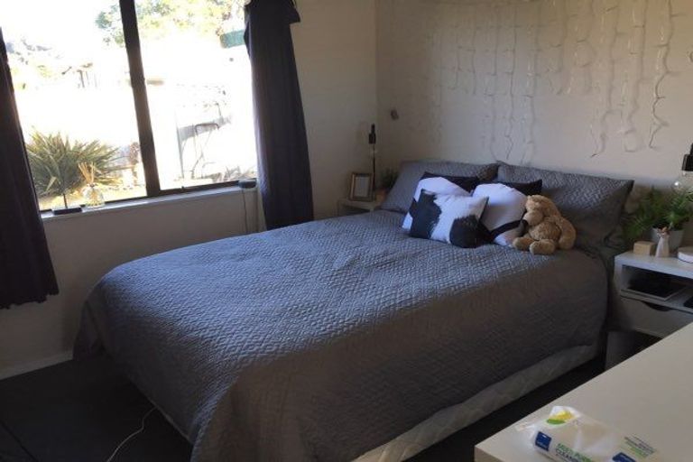 Photo of property in 1/12 Howard Road, Taradale, Napier, 4112