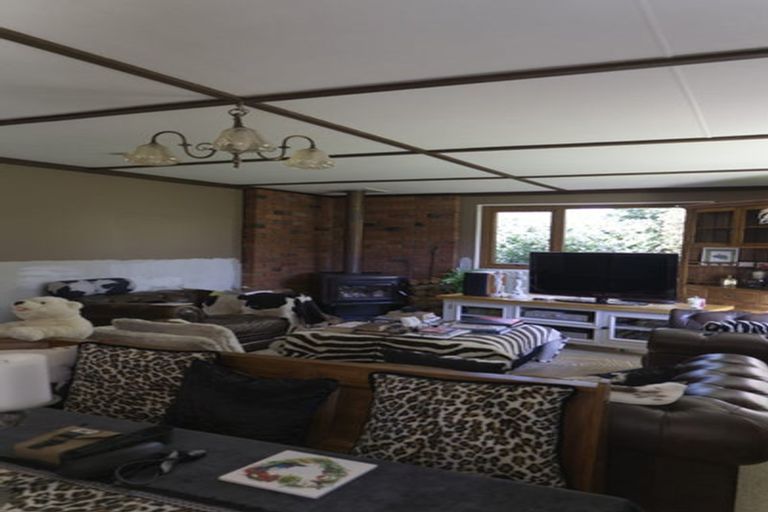 Photo of property in 1067 Milton Highway, Lovells Flat, Milton, 9292