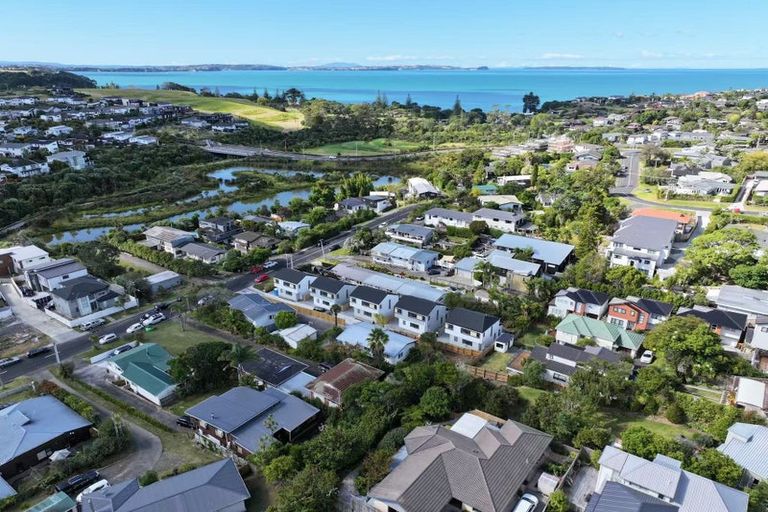 Photo of property in 20b Glenvar Road, Torbay, Auckland, 0630