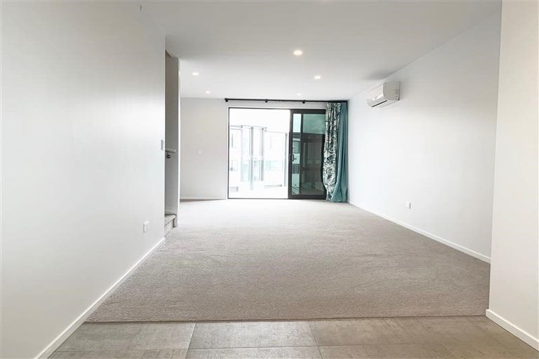 Photo of property in 7 Settlers Avenue, Hobsonville, Auckland, 0618