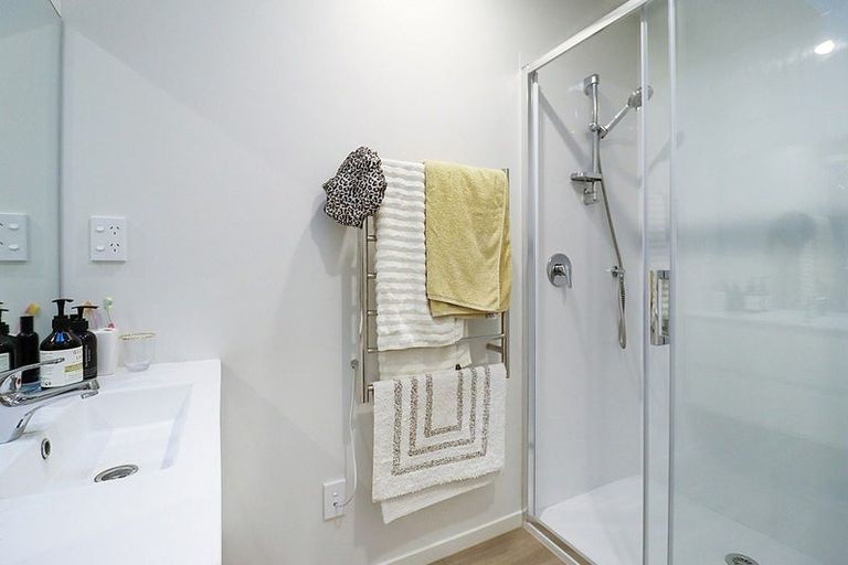 Photo of property in 37 Mcgrath Way, Taita, Lower Hutt, 5011