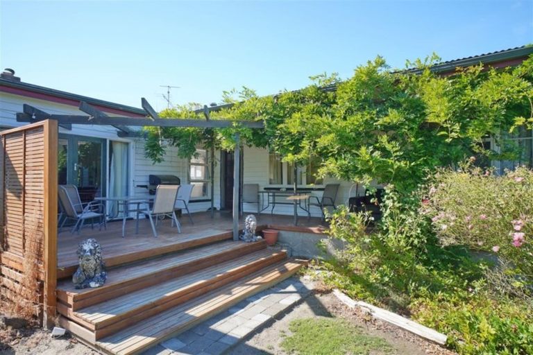 Photo of property in 2 Reeves Street, Cheviot, 7310