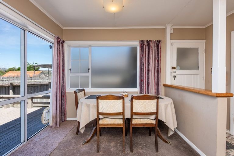 Photo of property in 7 Kura Street, Titahi Bay, Porirua, 5022