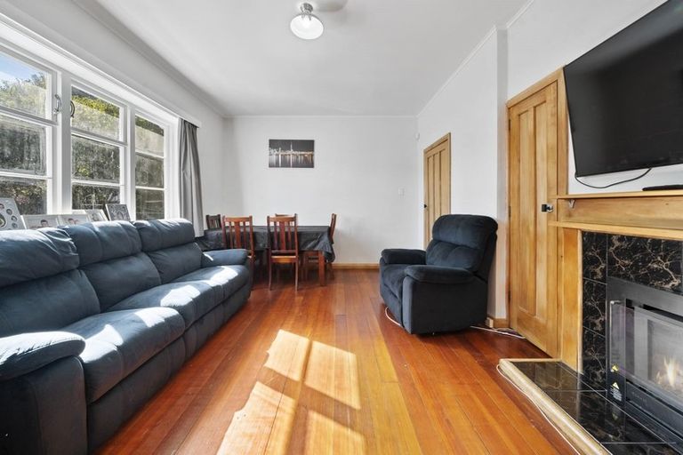 Photo of property in 14 Tirangi Road, Moera, Lower Hutt, 5010