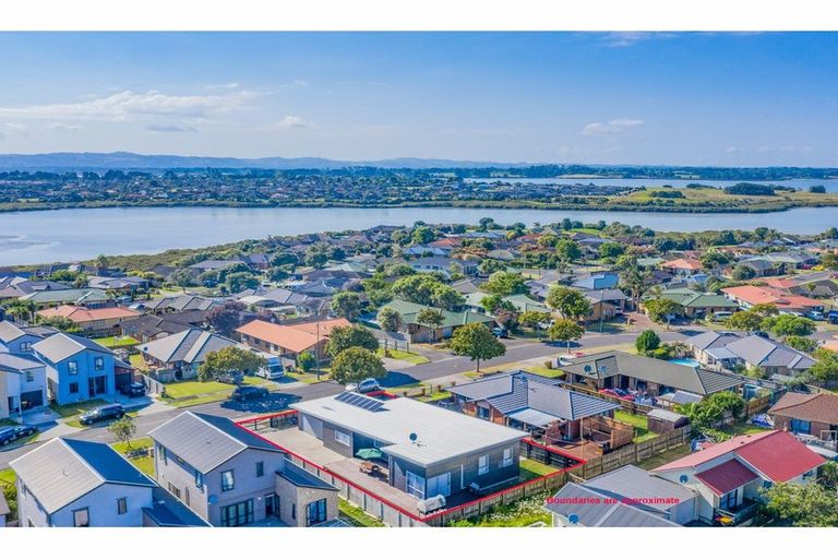 Photo of property in 18 Kaimoana Street, Weymouth, Auckland, 2103