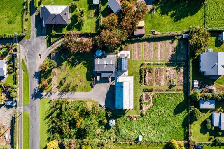 Photo of property in 28 Bridger Place, Eltham, 4322