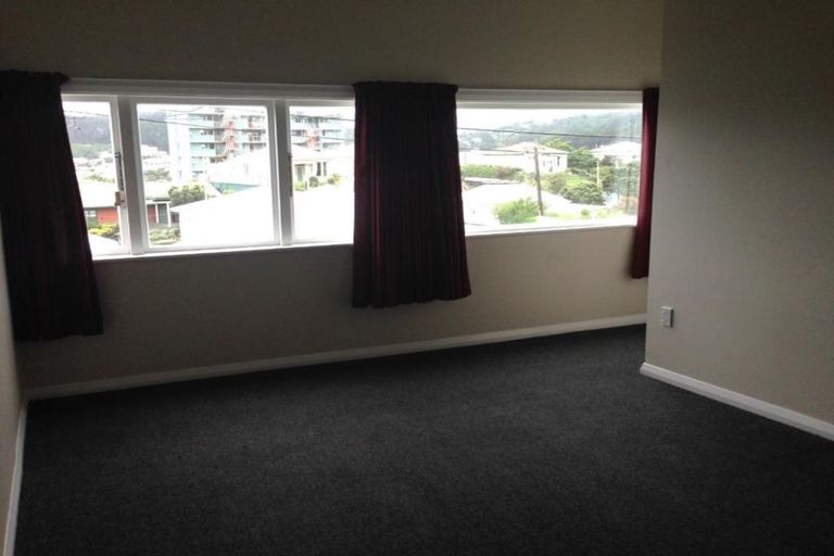 Photo of property in 11 Torquay Terrace, Newtown, Wellington, 6021