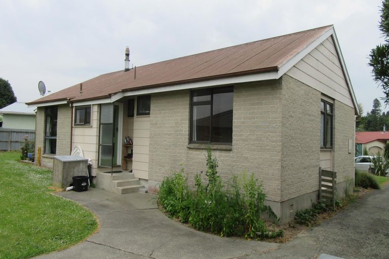 Photo of property in 12 Pitman Place, Waimate, 7924