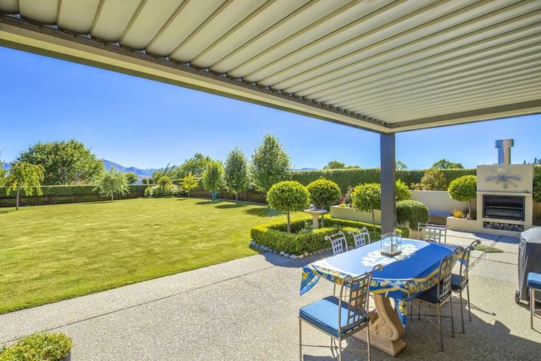 Photo of property in 17 Foxglove Heights, Wanaka, 9305