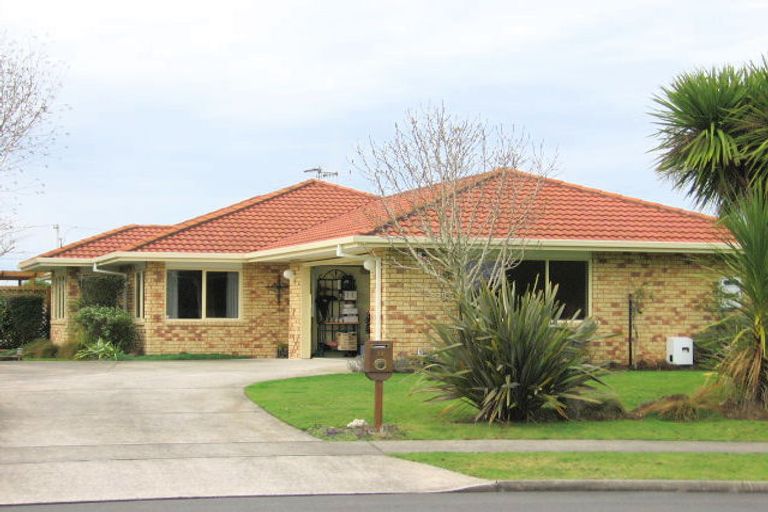Photo of property in 19 Mangakoea Place, St Andrews, Hamilton, 3200