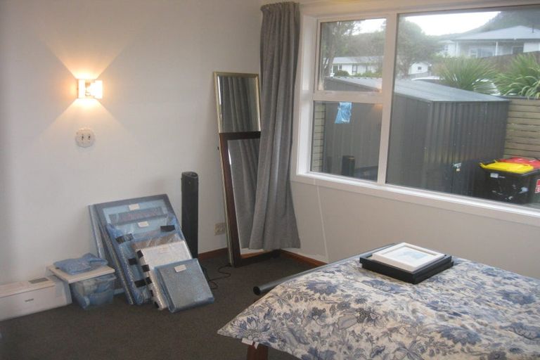 Photo of property in 17 Mascot Street, Tawa, Wellington, 5028